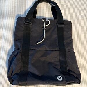 Vuori V1 Convertible Tote Bag in Navy Blue